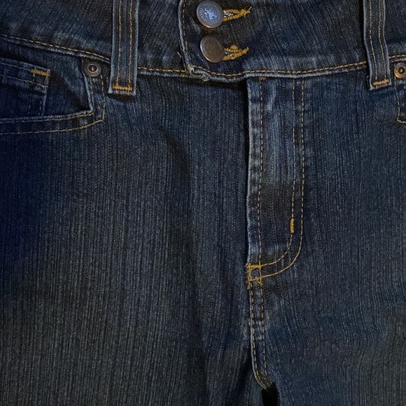 Tommy Hilfiger Karine boot cut jeans sz 32 - Picture 2 of 7